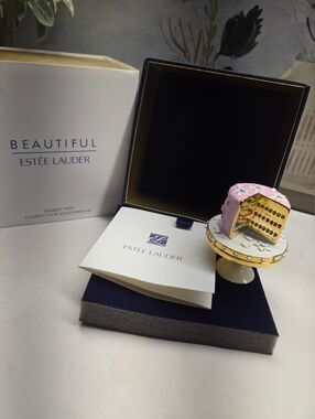 Estée Lauder Beautiful Solid Perfume Compact - Pink & Gold Cake Design